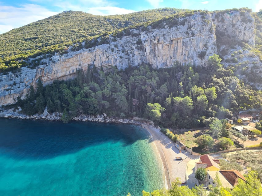 From Makarska: Hvar Island North Shore Speedboat Tour 3 - Group Size and Languages