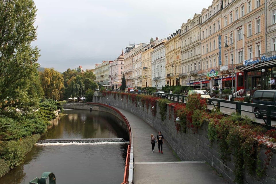 From Prague: Day Trip to Karlovy Vary - Flexible Booking and Cancellation