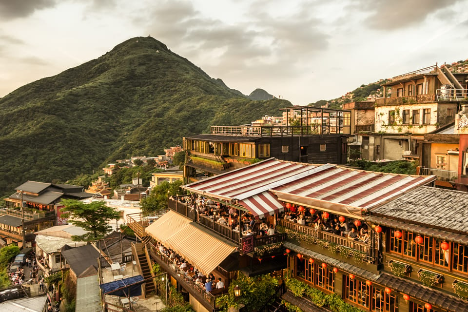 From Taipei: Private Scenic Tour to Jiufen, Yehliu & Pingxi - Pickup Location and Duration