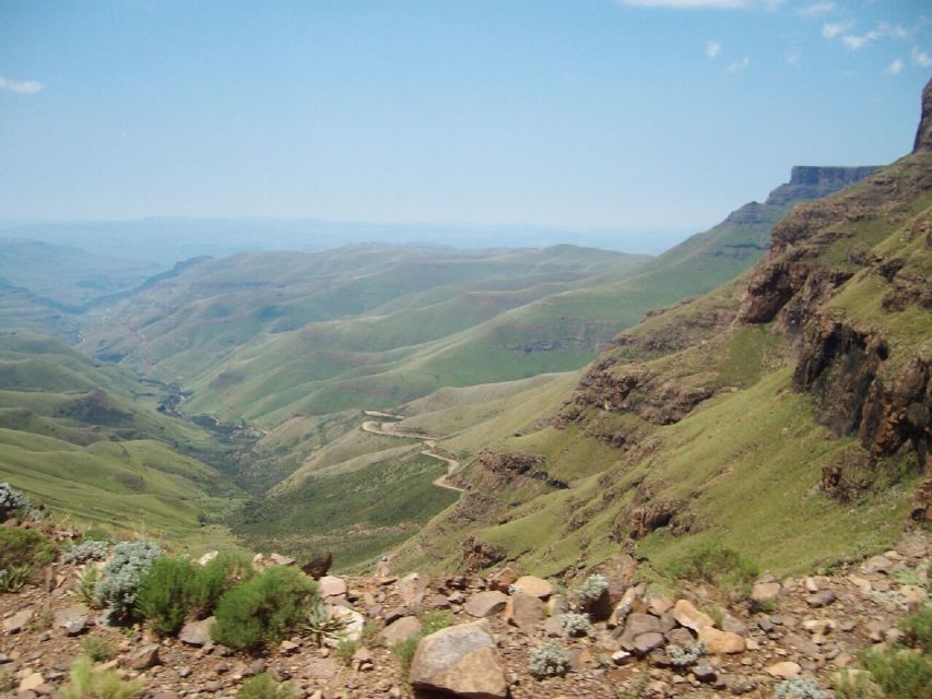 From Underberg: 4x4 Sani Pass Day Trip - Ascent to the Highlands