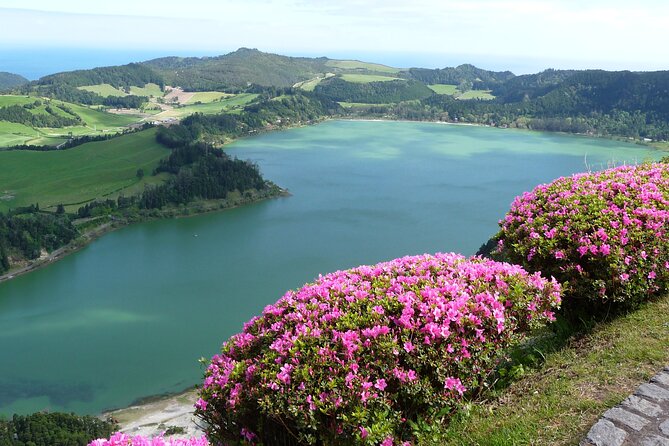 Full Day Private Tour West & East in São Miguel Island - Flexible Customization Options