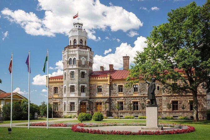 Full-Day Private Trip to Cesis, Sigulda and Turaida From Riga - Accessibility and Policies