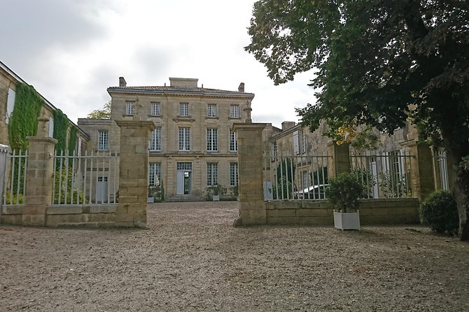 Full-Day Wine Tour in Saint-Emilion (Premium Sedan) - Pickup and Drop-off