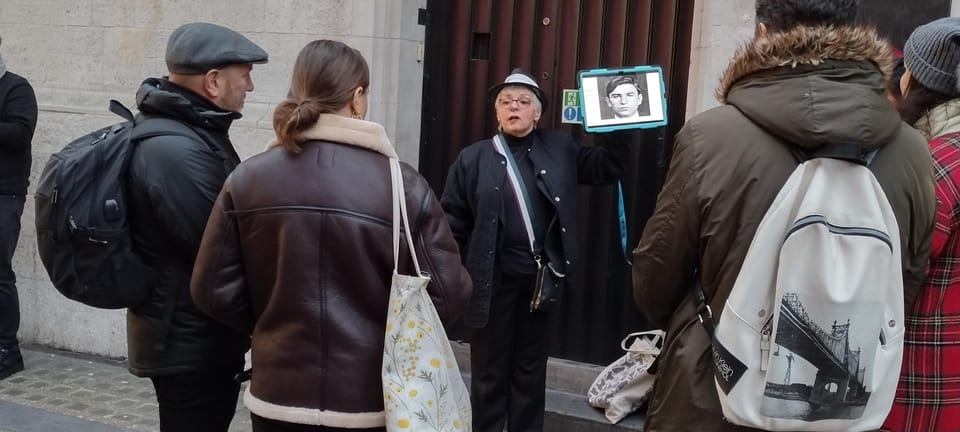 Gangsters of Soho Tour + Fish & Chips - Sohos Vibrant Music Scene