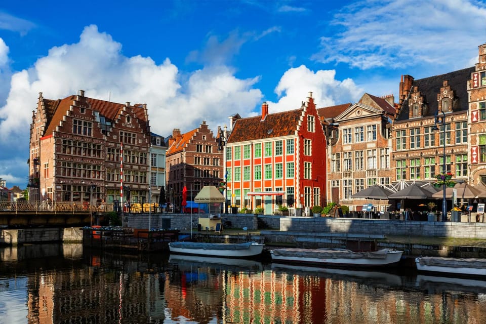 Ghent: Private Exclusive History Tour With a Local Expert - Local Expert Guide