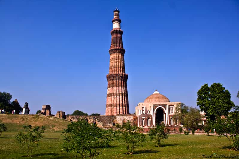 Golden Triangle Tour 2 Days From Mumbai - Language Options