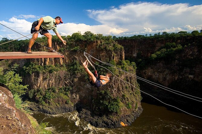 Gorge Swing (Zimbabwe) - Group Size Limit