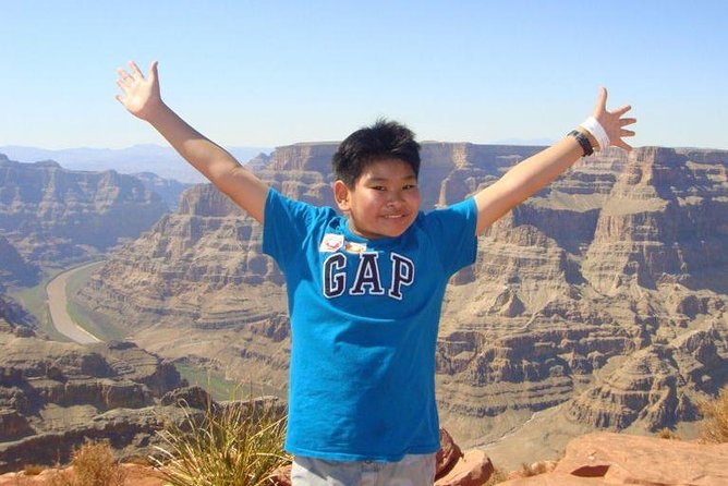 Grand Canyon West Rim by Coach With Helicopter Tour and Meals - Meals and Refreshments