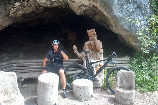 Guided E-Bike Tours With a Local Guide/Tips & Tricks for Your Riding Technique! - Enjoying the Scenic Surroundings