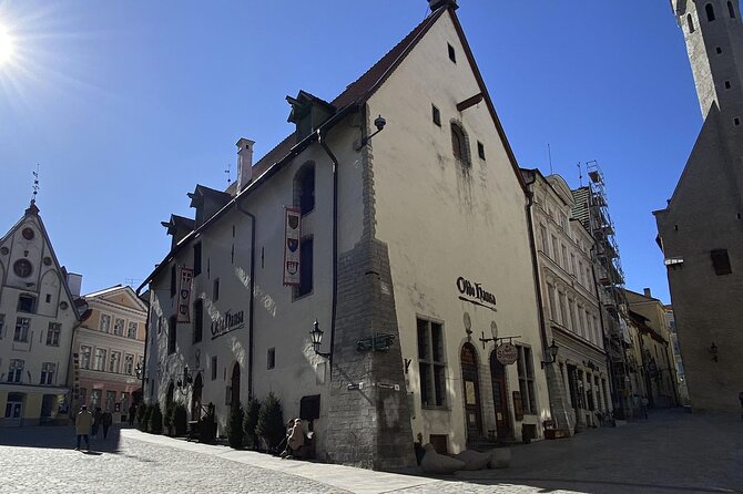 Guided Old Town Tallinn Historical Walking Tour - Meeting Point and Times