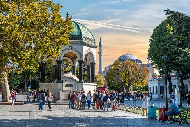 Hagia Sophia, Hippodrome & Blue Mosque and Grand Bazaar Guided Tour - Practical Tips and Considerations