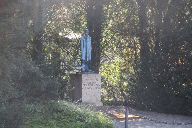 Half-Day Private Dachau Concentration Camp Tour From Munich - Meeting Point and Pickup