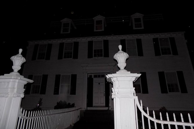 Haunted Footsteps Ghost & Paranormal Salem Tour - Accessibility and Accommodations