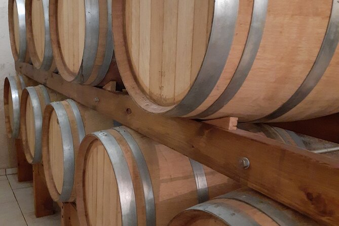 Heraklion Wine Tour & Cretan Meze Lunch - Savoring Cretan Cuisine