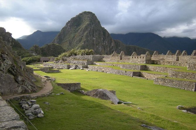 Hire a Fluent English Speaking and Professional Machu Picchu Guide - Pricing and Booking Details