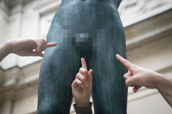 Historical and Naughty Tour of Lyon - Booking and Cancellation Policy