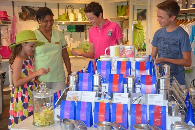 Historical Guided Day Tour : City - Sugar World - Botanical Garden - Tour Inclusions