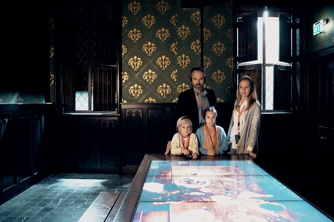 Historium Story Ticket - Exploring the Themed Rooms