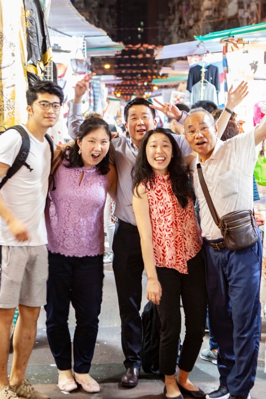 Hong Kong: Private Walking City Tour With a Local Guide - Traveler Feedback