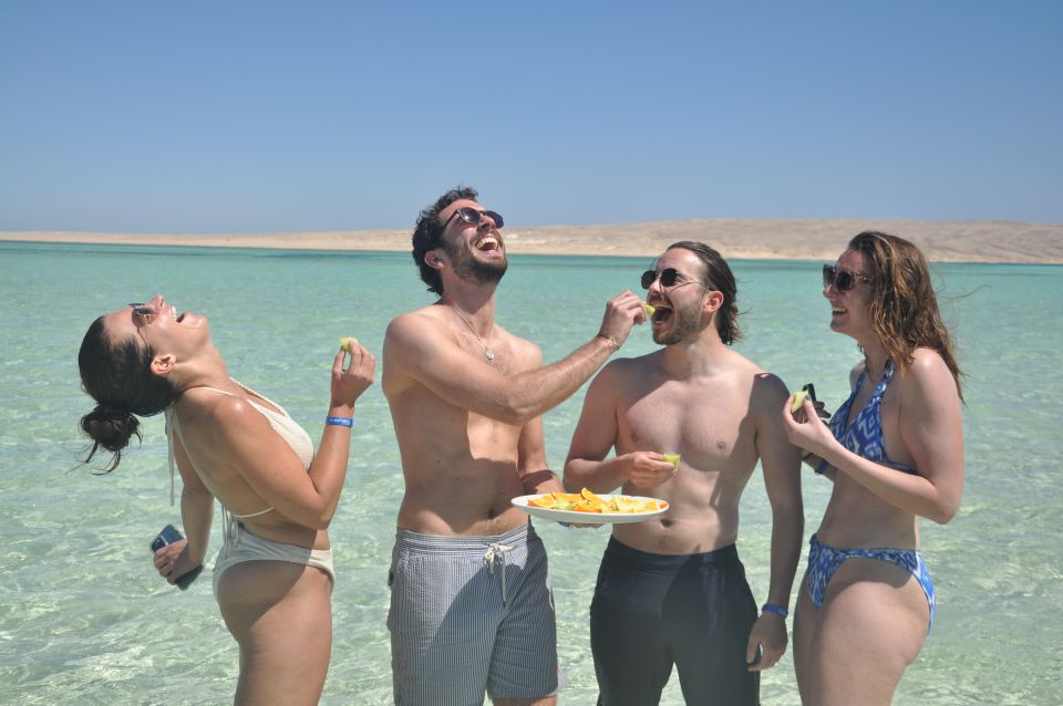 Hurghada: Private Speedboat Adventure With Snacks & Pick-Up - Tips for a Great Adventure