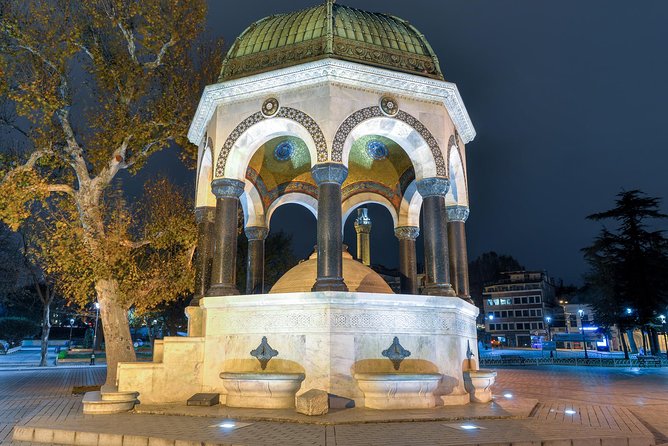Istanbul Byzantine and Ottoman Tour: Hagia Sophia, Topkapi Palace, Blue Mosque and Grand Bazaar - Hippodrome Historical Significance