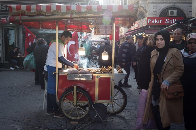 Istanbul Street Photo Tour - Personalized Guidance