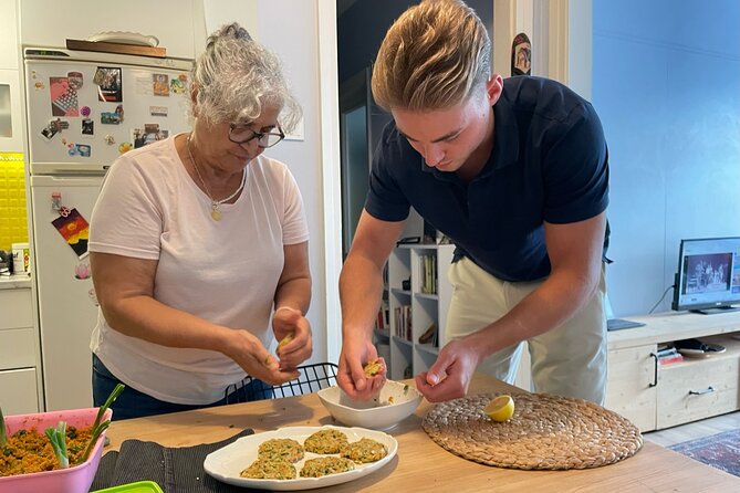 Istanbul Vegan/Vegeterian Cooking Class With Locals at Home - Instructor Profiles