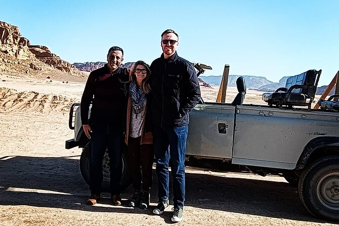 Jordan Tour: Private Driver - Luxurious Car - Tips for a Smooth Experience