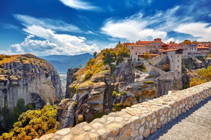Kalambaka: Varlaam Monastery Self-Guided Walking Audio Tour - Monastery History