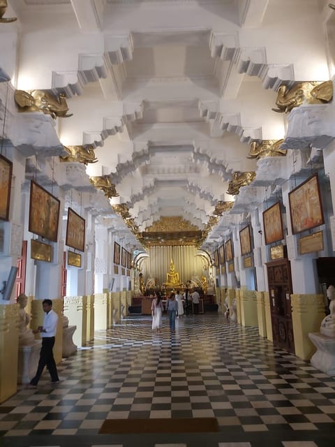 Kandy & Pinnawala: Discover Culture & Nature in a Day Tour.. - Bahiravakanda Buddha Statue