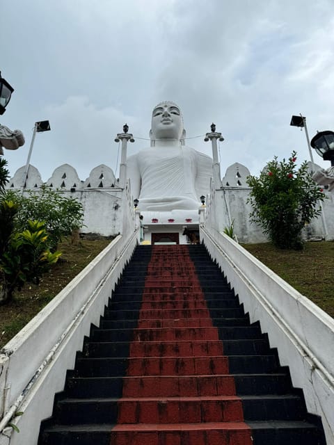 Kandy: Private Guided Tour With Local Highlights by Tuk Tuk - Getting to Kandy