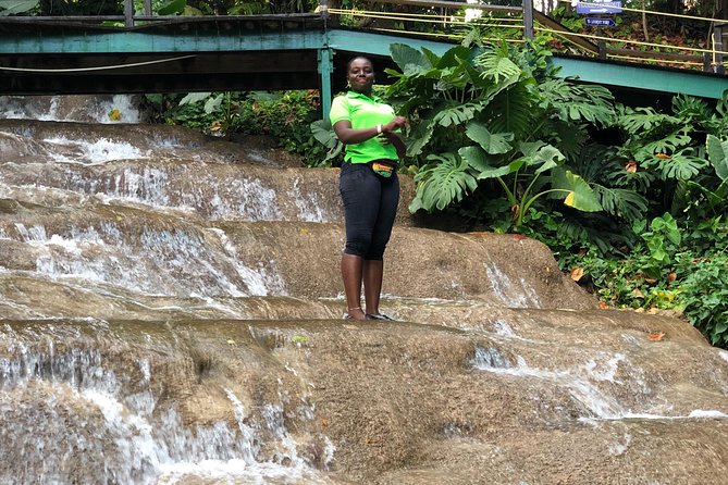 Konoko Falls & Bamboo Beach Transportation Only - Bamboo Beach Highlights