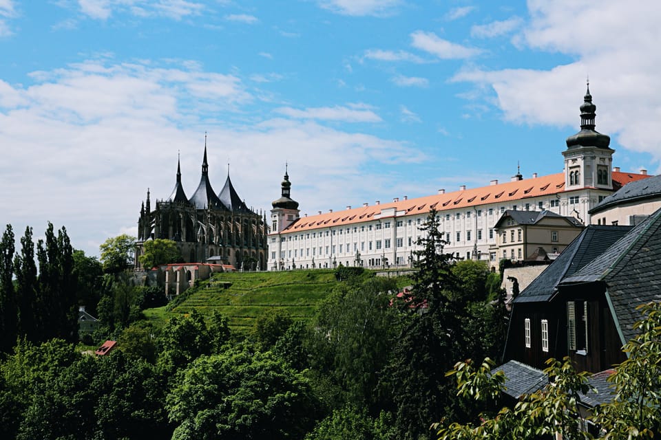 Kutna Hora & Ossuary: Private Tour From Prague All-Inclusive - St. Barbaras Church