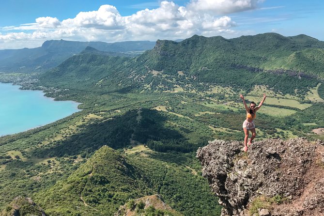 Le Morne Mountain Sunrise Hike & Climb - Guide Expertise and Experience