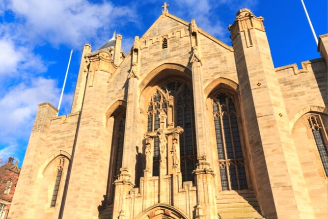 Leeds Scavenger Hunt and Sights Self-Guided Tour - What to Expect