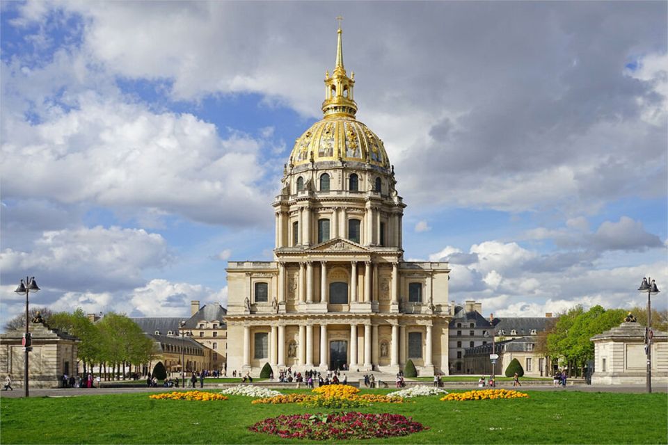 Les Invalides: Napoleons Tomb & Army Museum Entry - Cloakroom and Queues