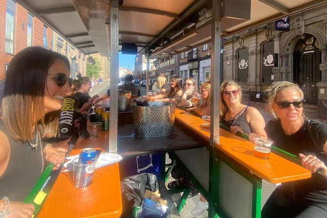 Liverpool Beer or Prosecco Bike Tour - Tour Duration and Capacity