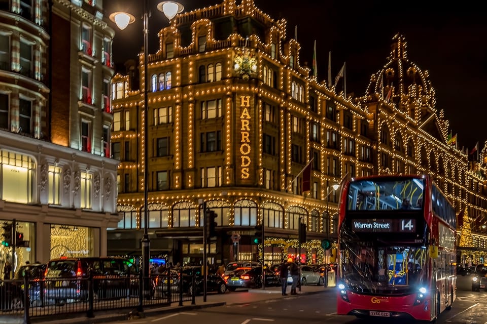 London: Christmas Lights Bus Tour - Exploring the Christmas Lights Route