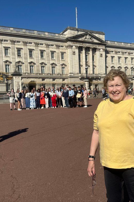 London: Westminster & Buckingham Palace Walking Tour - Big Ben and the Houses of Parliament