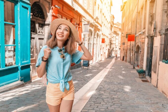 Lyon Old Town Tour With Vaporetto River Cruise Tickets - Experience and Guide
