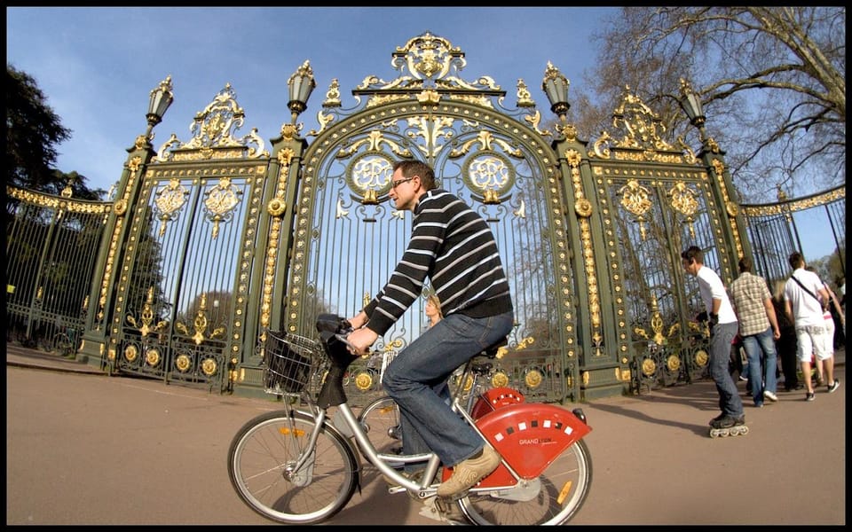 Lyon: Premium Self-Guided Bike Tours With AI Virtual Guide - Booking and Cancellation Policy