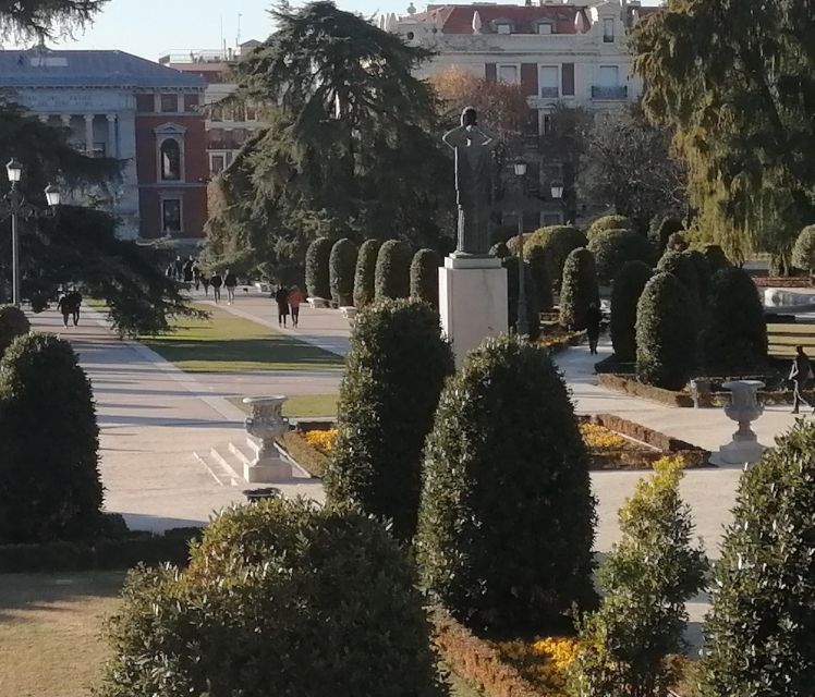 Madrid: Retiro Park Tour - Weather Policy