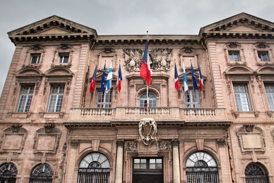 Marseille: First Discovery Walk and Reading Walking Tour - Exploring Marseille