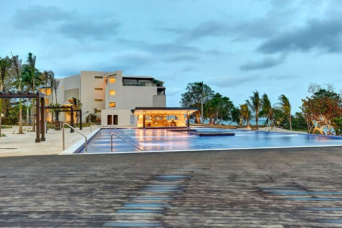 Montego Bay Airport Private Taxi to Royalton Negril - Booking Details and Options