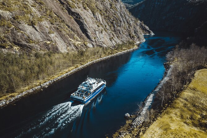Mostraumen Fjord Cruise - Pricing and Booking