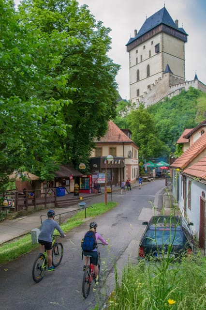 Mountain Biking Full Day Trip to The Karlstejn Castle - Lunch and Refreshment Options