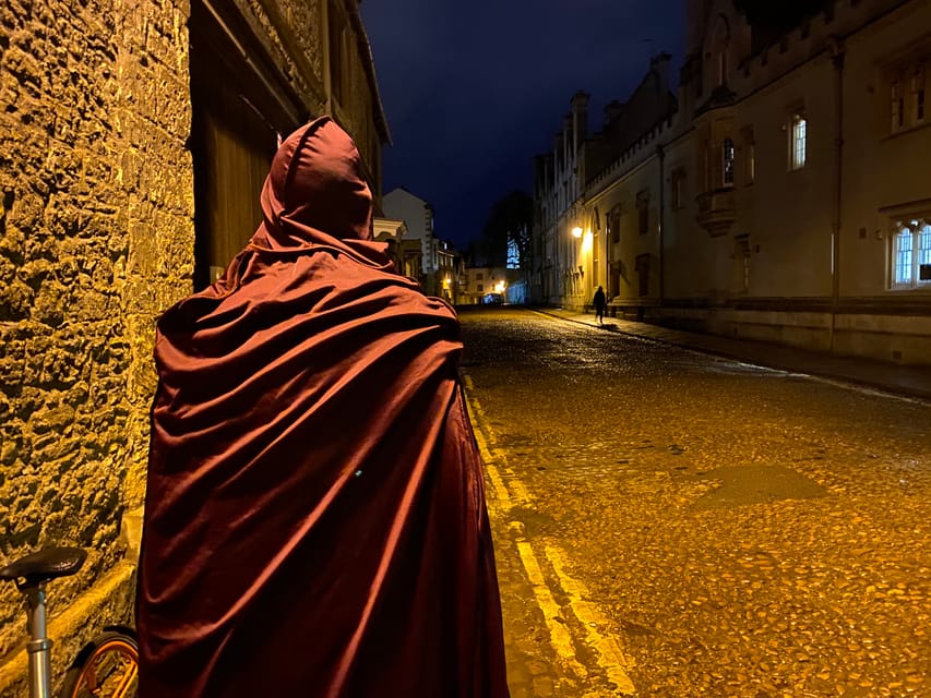 New: Oxford Costumed Ghost Tour In-Character - Exploring Oxfords Haunted Past