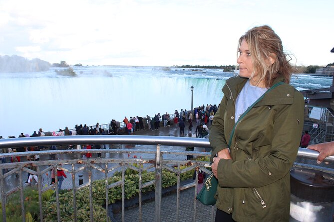 Niagara Falls Evening Lights Tour With Skylon Tower Dinner - Customer Reviews and Feedback