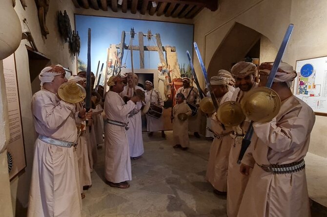 Nizwa Fort-Nizwa Souq-Birkat Al Mouz-Jebel Akhdar - Private Full Day Tour - Accessibility and Recommendations