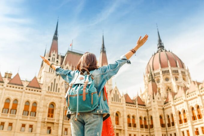 Orientation Tour in Budapest & Private Transfer From Airport - What to Expect During the Tour
